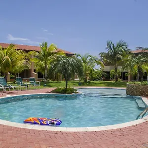  Villa Family-flexication-friendly Villa, Few Steps From Eagle Beach